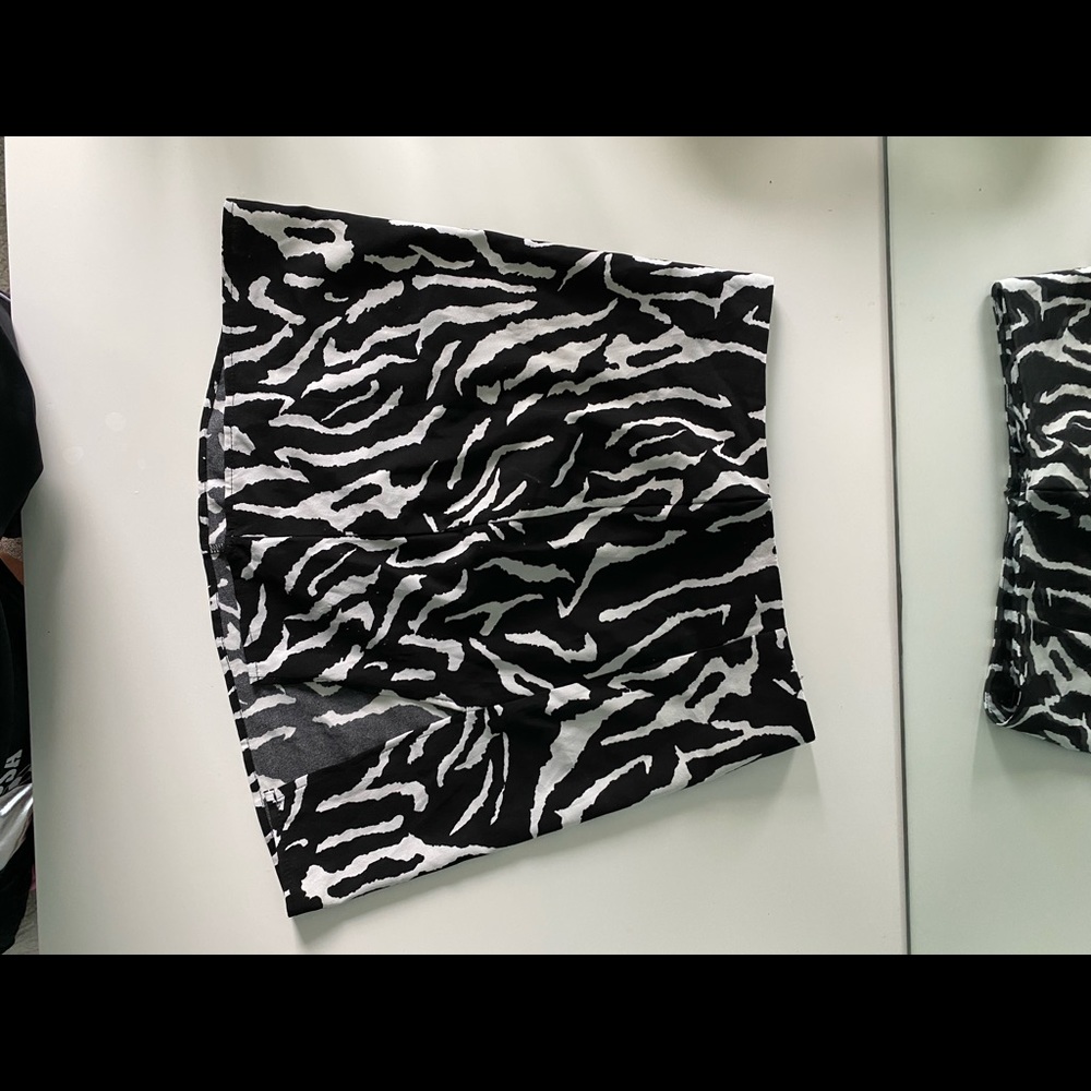 Zebra skirt